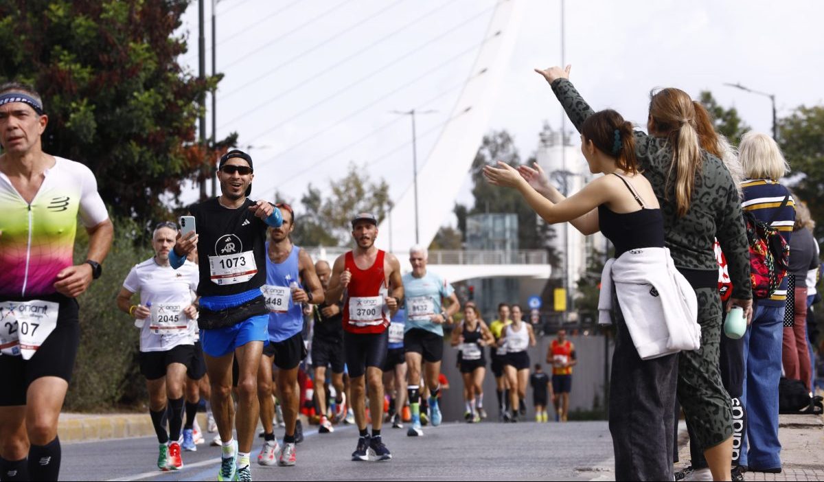 Άρθηκαν οι κυκλοφοριακές ρυθμίσεις για τον 42ο Αυθεντικό Μαραθώνιο των Αθηνών