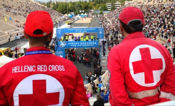 Ο Ελληνικός Ερυθρός Σταυρός αντιμετώπισε επιτυχώς 1.320 έκτακτα περιστατικά στον Μαραθώνιο