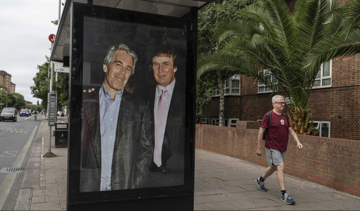 Νέα στοιχεία για Τραμπ από email του Επστάιν που δόθηκε στη δημοσιότητα: «Φυσικά και γνώριζε για τα κορίτσια»