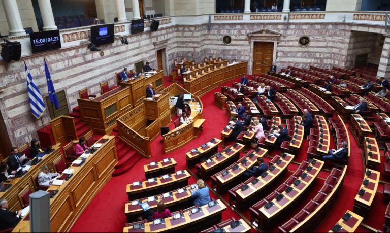 Αντιδράσεις της αντιπολίτευσης για τη συνάντηση Μητσοτάκη – Χριστοδουλίδη