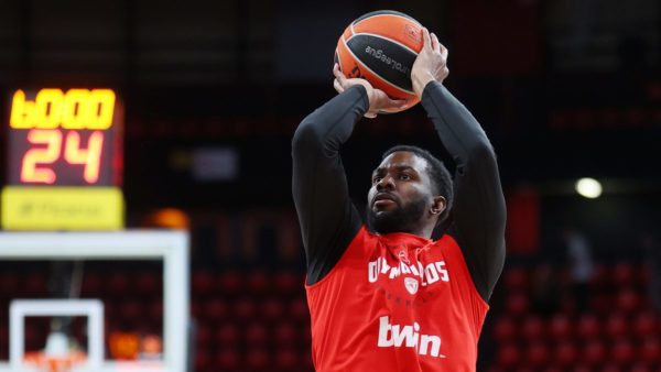 Φουρνιέ: «Τη στιγμή του τραυματισμού του Έβανς πάγωσε όλο το ΣΕΦ»