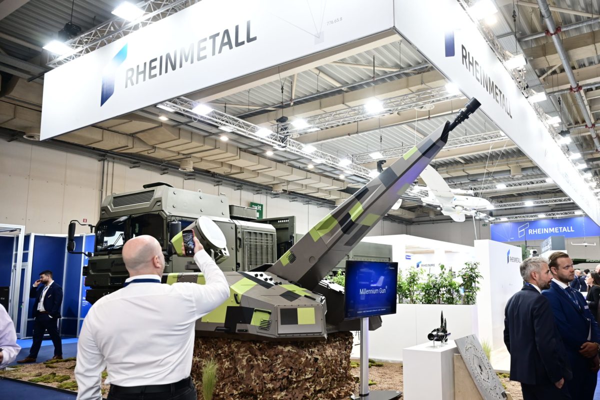 Reuters: Η Ελλάδα διαπραγματεύεται την αγορά οπλικών συστημάτων από το Ισραήλ για την «Ασπίδα του Αχιλλέα»