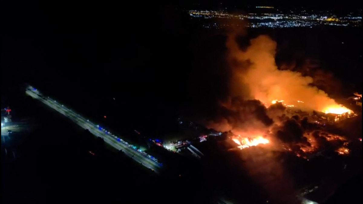 Αργεντινή: Αλυσιδωτές εκρήξεις και πυρκαγιά σε βιομηχανική ζώνη στα περίχωρα του Μπουένος Άιρες – Περισσότεροι από 20 τραυματίες
