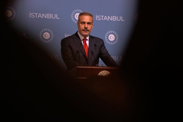 Ο Φιντάν επιμένει στη λύση δύο κρατών στο Κυπριακό