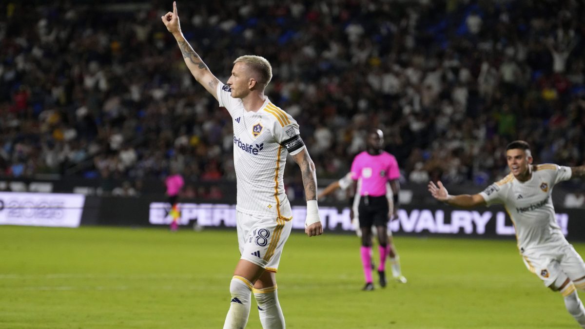 Παραμένει κάτοικος Λος Άντζελες ο Ρόις