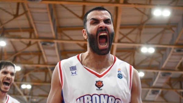 Μαστόρος: «Βλέπουμε κάθε αγώνα σαν να έχουμε χάσει τον προηγούμενο»