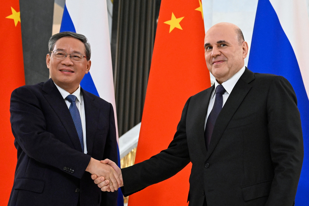 Λι Τσιανγκ: Η Κίνα επιδιώκει μεγαλύτερη συνεργασία με τη Ρωσία σε ενέργεια και γεωργία