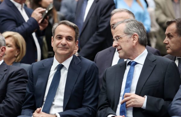 Συνέντευξη Μητσοτάκη ΕΡΤnews: Δεν σχολιάζω τίποτα για τον κ. Σαμαρά – Σέβομαι τη θέση, την ιστορία και το πένθος του