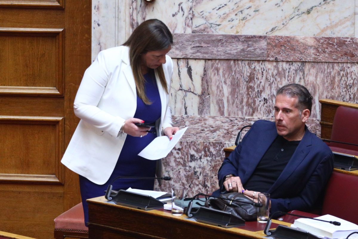 Κωνσταντοπούλου για παραίτηση Καραναστάση: Η Πλεύση χάνει τον πιο πολύτιμο πυλώνα της – Φεύγει από τη Βουλή νικητής