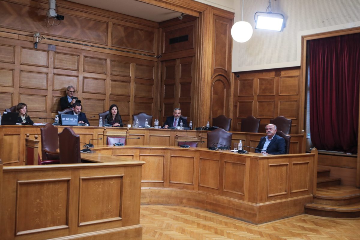 ΣΥΡΙΖΑ: Σε προσυνεννόηση με τη ΝΔ, ο «Φραπές» το βάζει στα πόδια για να καλύψει το «γαλάζιο σκάνδαλο» 