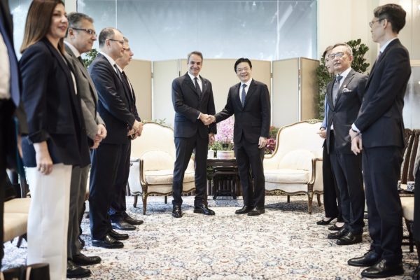 Επίσκεψη Μητσοτάκη στη Σιγκαπούρη: Ταξίδι με έντονο επενδυτικό άρωμα