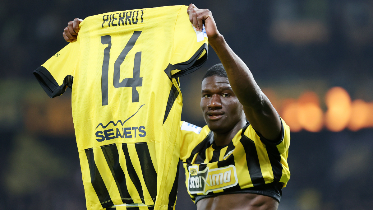 Ζίνι: «Προσπάθησα να επανέλθω όσο πιο γρήγορα γίνεται» (vid)