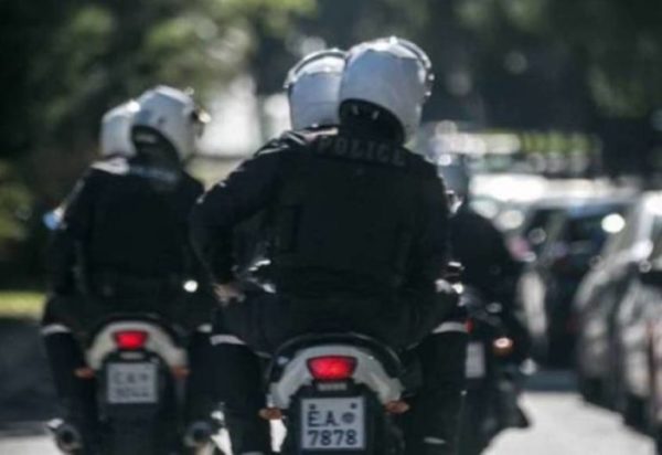 Συνελήφθησαν 5 ανήλικοι και ένας ενήλικας οι οποίοι διέρρηξαν κοινωνικό φαρμακείο στις Αχαρνές