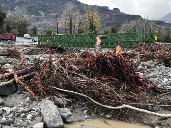 Κακοκαιρία: Αγώνας δρόμου ενόψει της νέας επιδείνωσης – «Άλλο τοπίο» σε Ήπειρο και Κέρκυρα