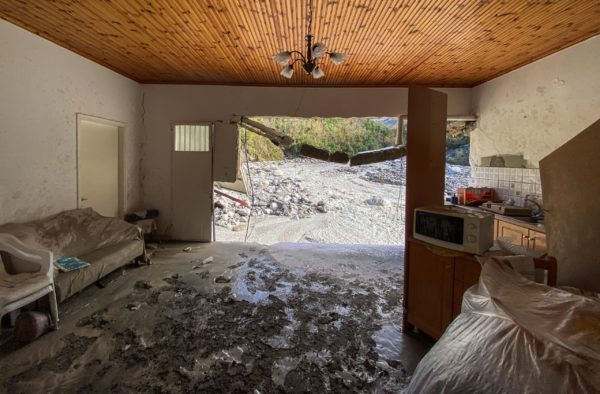 Κακοκαιρία: Μετρούν πληγές σε Τζουμέρκα και Κέρκυρα – Τιτάνιες προσπάθειες για την αποκατάσταση των ζημιών