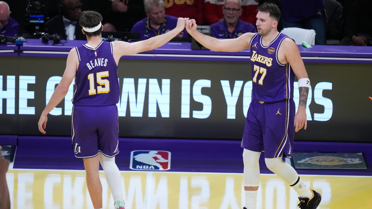 Παράσταση του Ντόντσιτς και νίκη για τους Λέικερς απέναντι στους Κλίπερς