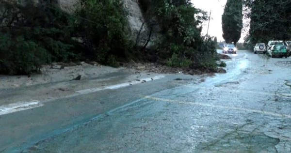 Κακοκαιρία Adel: Ήχησε 112  σε Κέρκυρα και Αιτωλοακαρνανία – Πού είναι κλειστά τα σχολεία