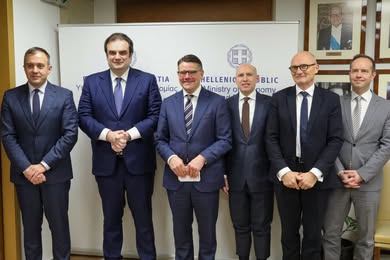 Συνάντηση Κ. Πιερρακάκη με τον πρωθυπουργό του γερμανικού κρατιδίου της Έσσης – «Εξετάσαμε τρόπους διεύρυνσης της συνεργασίας μας» σημείωσε ο Υπουργός