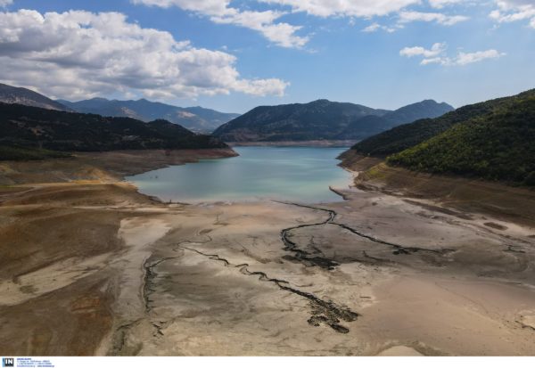 Σε κατάσταση έκτακτης ανάγκης εξετάζεται να τεθεί η Αττική για τη λειψυδρία, μετά τη Λέρο και την Πάτμο