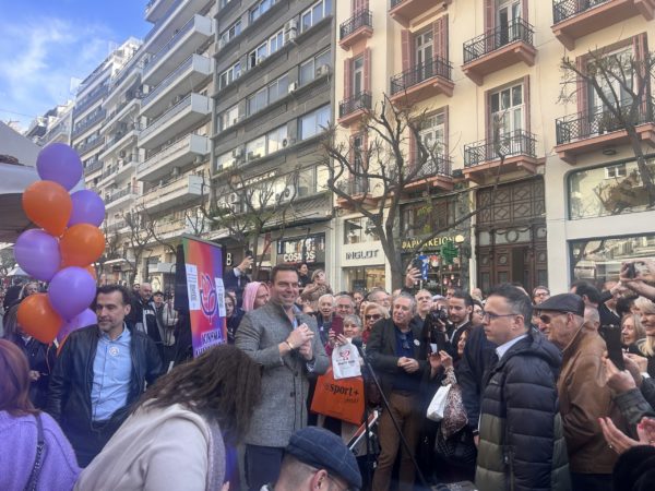 Θεσσαλονίκη: Εγκαινιάστηκαν τα γραφεία του Κινήματος Δημοκρατίας- Κασσελάκης: «Δεσμευόμαστε σε μια βαθιά κοινωνική ατζέντα»