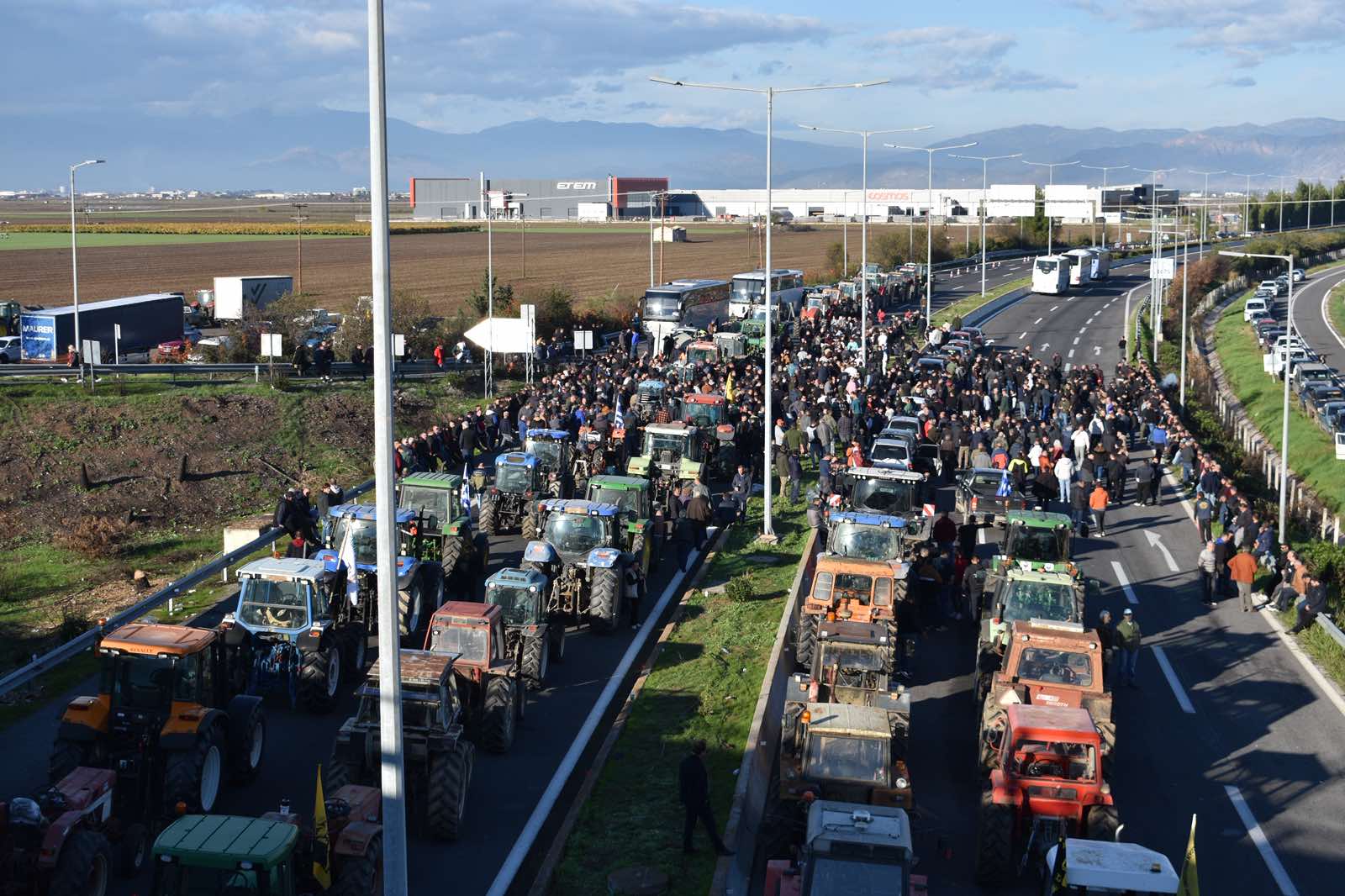 202511301523353805 | Lamianow.gr