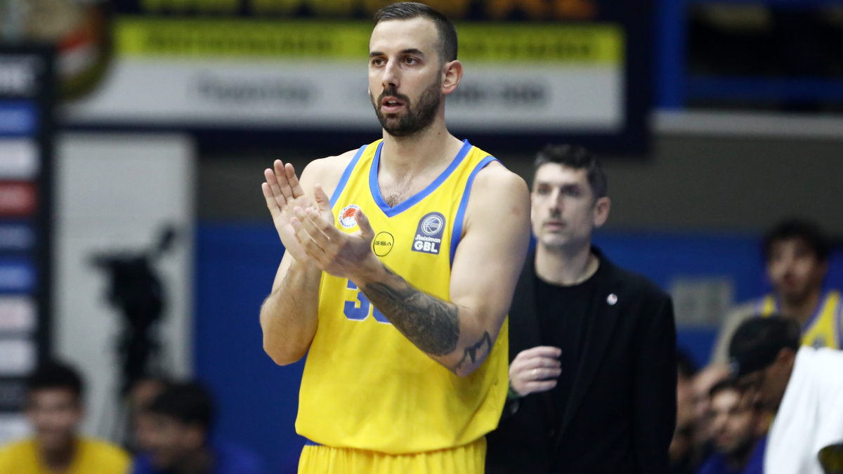 Γιάνκοβιτς: Πρέπει να παίξουμε το παιχνίδι μας, να μην αφήσουμε το Μαρούσι να νιώσει άνετα