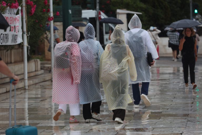 Υποχωρεί σταδιακά η κακοκαιρία Byron: Ποιες περιοχές θα επηρεαστούν τις επόμενες ώρες – Η Πρόγνωση από τη Ν. Ζιακοπούλου