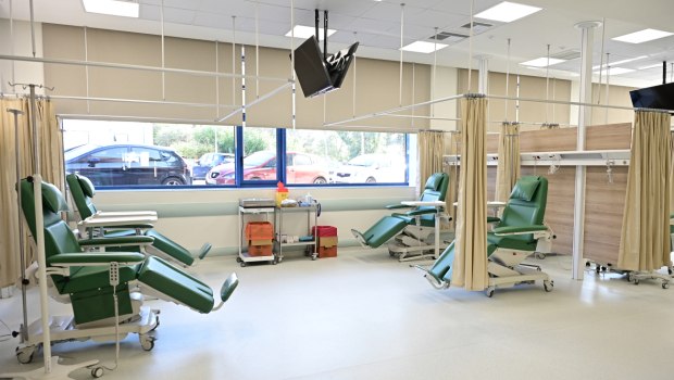 Το ΕΣΥ σε οριακό σημείο αντοχής – Τι οδήγησε στην αποδυνάμωση του δημόσιου συστήματος υγείας