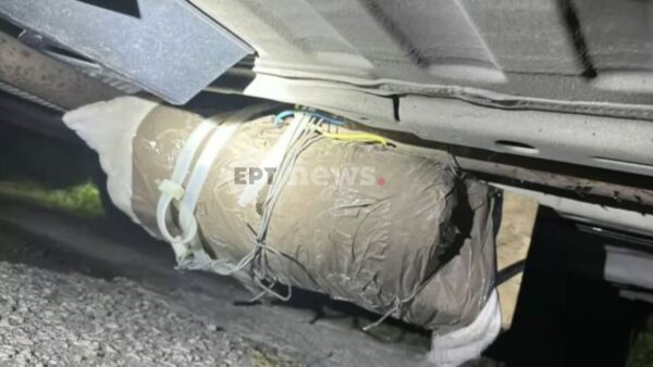 Καλύβια: Στο σασί είχε τοποθετηθεί ο εμπρηστικός μηχανισμός – Αποκλειστικές φωτογραφίες του ΕΡΤnews