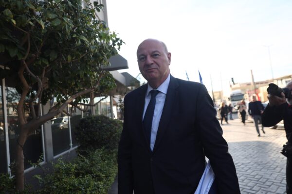 Τσιάρας σε βουλευτές της ΝΔ: Για να υπάρξει εκτόνωση πρέπει οι εκπρόσωποι των αγροτών να καθίσουν στο τραπέζι