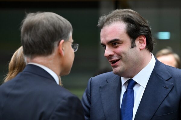 Τ. Χατζηβασιλείου στο ΕΡΤnews Radio 105,8: Η εκλογή Πιερρακάκη στο Eurogroup βάζει την Ελλάδα στην κεντρική θέση του ευρωπαϊκού σαλονιού