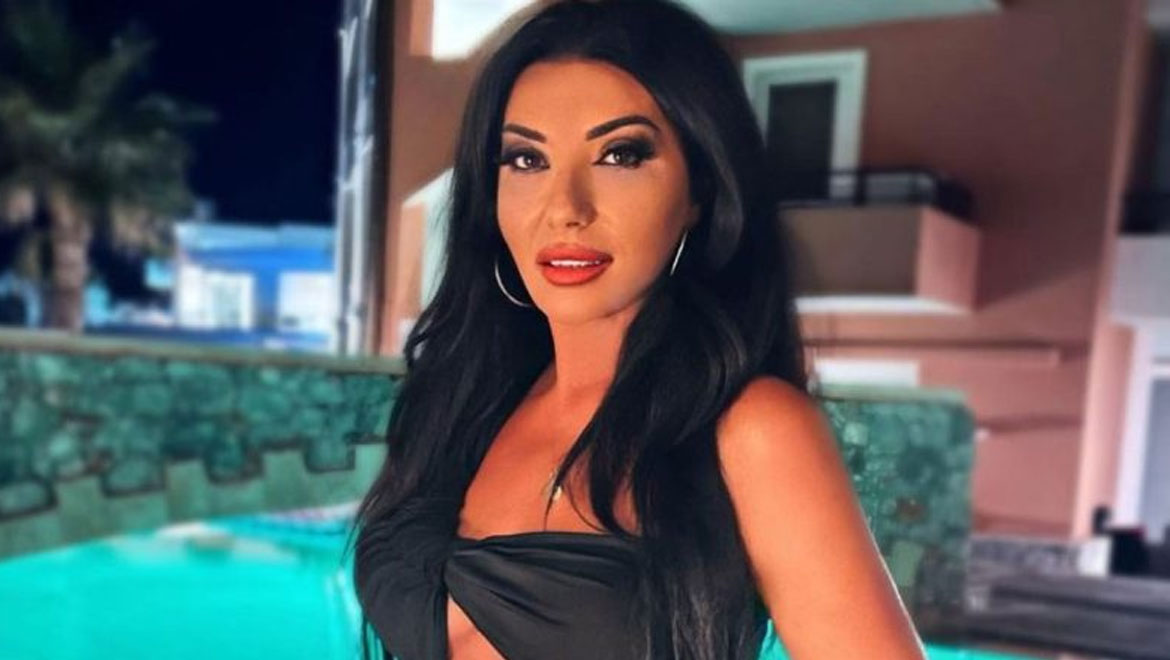 Ακομπλεξάριστη η Πόπη Μαλλιωτάκη: Έκανε botox & fillers μπροστά στην κάμερα και έδειξε όλη τη διαδικασία