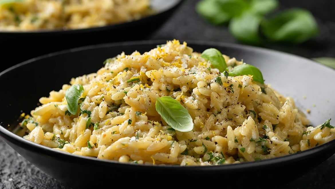 Κριθαρώτο με πράσινα λαχανικά