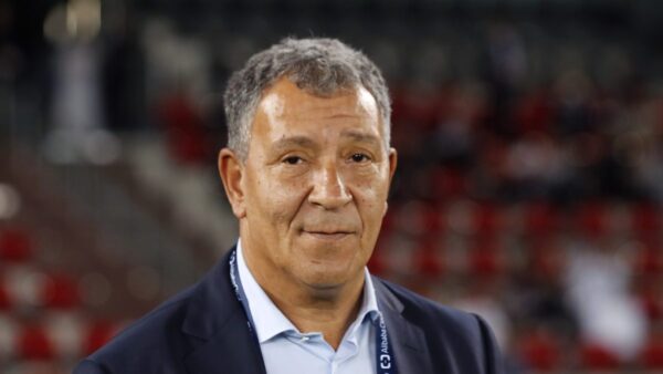 Με Τεν Κάτε το Σουρινάμ στα πλέι οφ του Μουντιάλ 2026