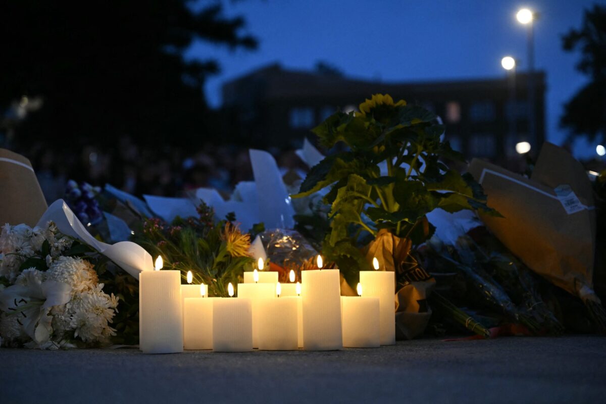 Ο άγνωστος ήρωας που αφόπλισε τον δράστη της επίθεσης Σίδνεϊ αλλά δέχθηκε πυρά από την αστυνομία (βίντεο)