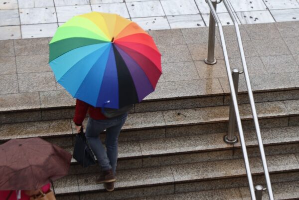 Αλλάζει ο καιρός: Πού θα βρέξει σήμερα