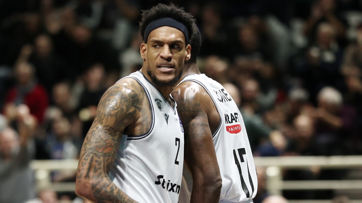 Μέλβιν: «Έπρεπε να αλλάξουμε τον… διακόπτη και αυτό ακριβώς κάναμε» (vid)