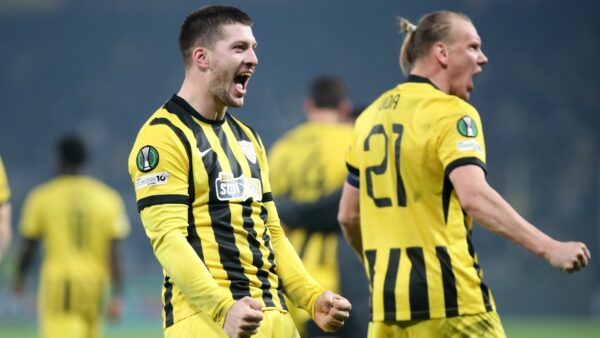 Απευθείας στους “16” η αλύγιστη ΑΕΚ σε ματς ακατάλληλο για καρδιακούς