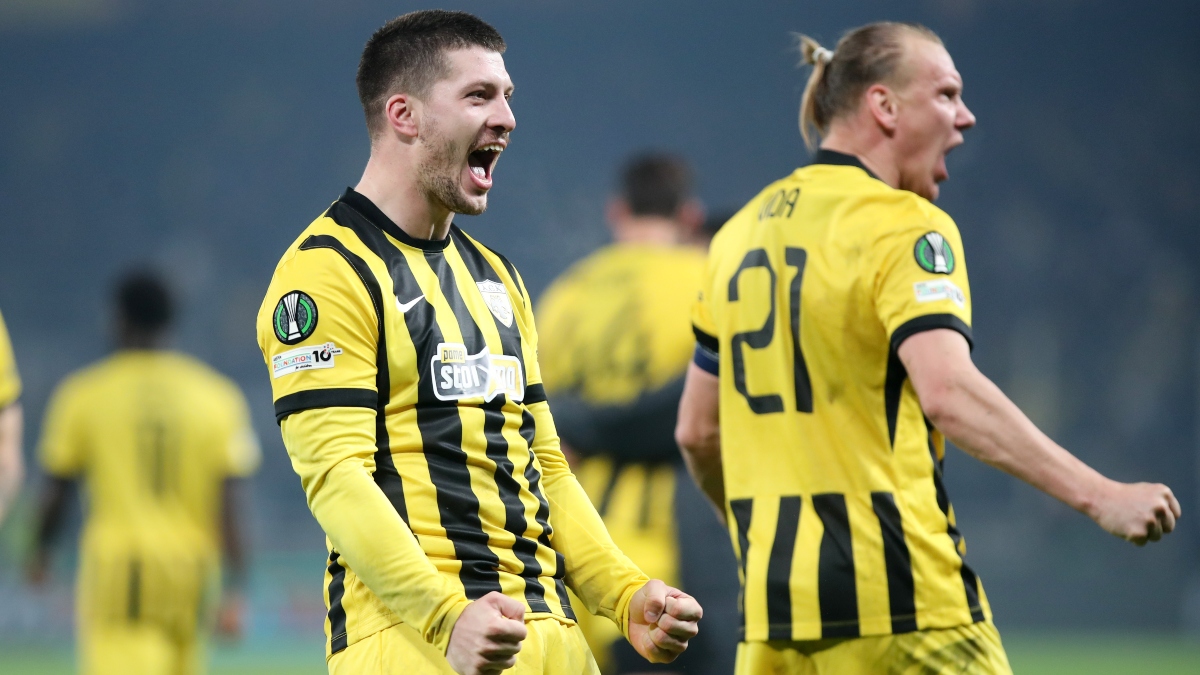 Απευθείας στους “16” η αλύγιστη ΑΕΚ σε ματς ακατάλληλο για καρδιακούς