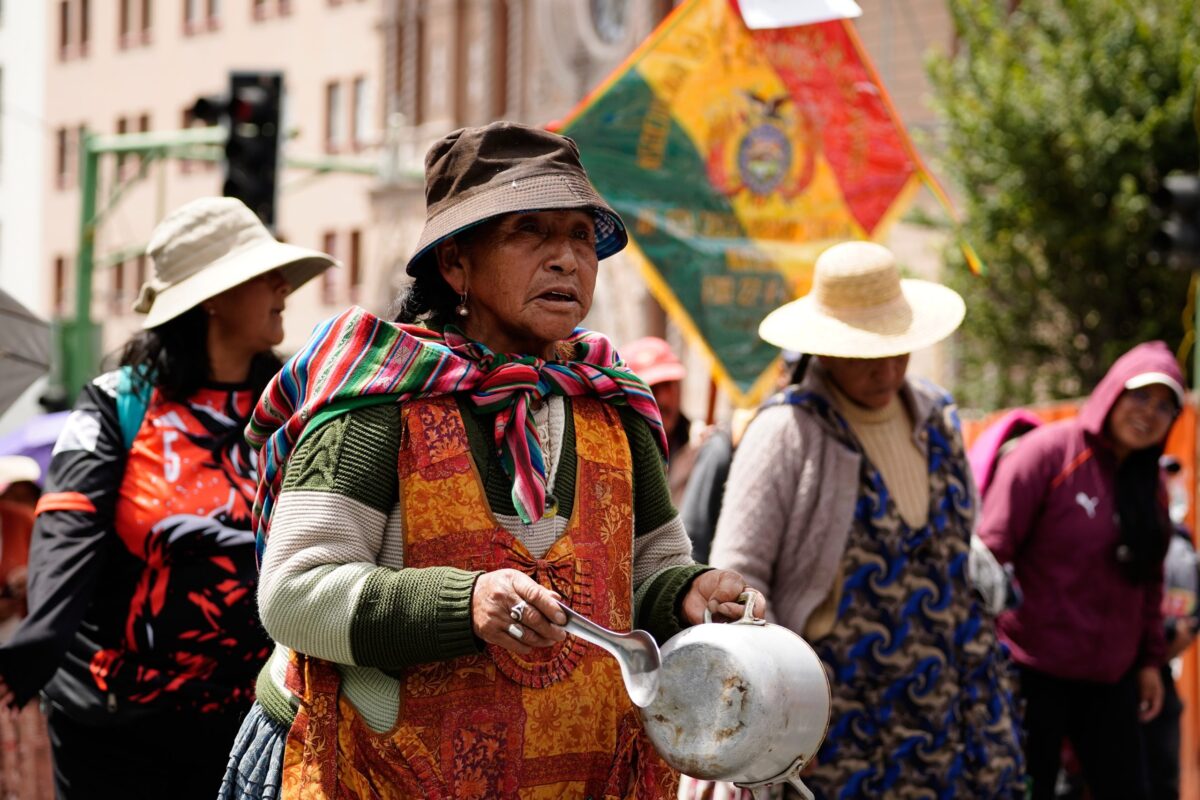 Μαζική διαδηλώσεις στη Βολιβία εναντίον της κατάργησης των επιδοτήσεων των τιμών των καυσίμων