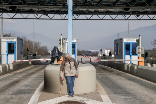 Συμβολικό κλείσιμο στις σήραγγες των Τεμπών αύριο αποφάσισαν οι αγρότες της Νίκαιας – Δεν άνοιξαν τελικά τα διόδια στο μπλόκο του Ωραιοκάστρου