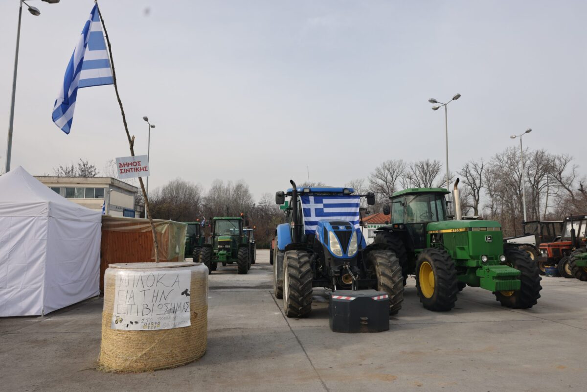 Αγρoτικό: «Ναι στα λογικά αιτήματα, όχι στην ταλαιπωρία των πολιτών» το μήνυμα Μητσοτάκη – Πυρά της Αντιπολίτευσης