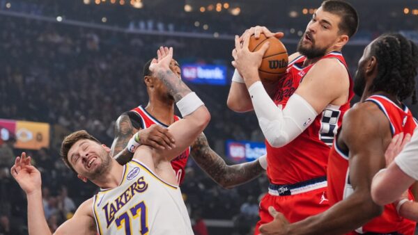 Πρόβλημα με Ζούμπατς στους Κλίπερς, εκτός για τρεις εβδομάδες