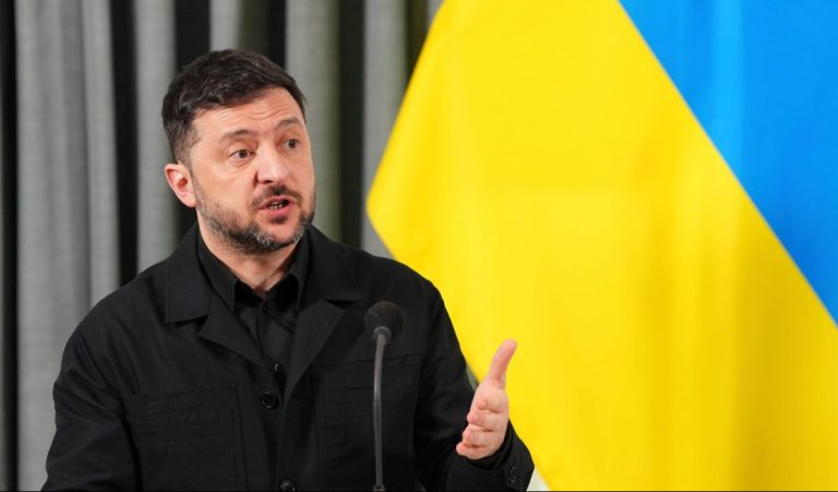 Ουκρανία: Ο Ζελένσκι στηλιτεύει τον ρόλο της Λευκορωσίας