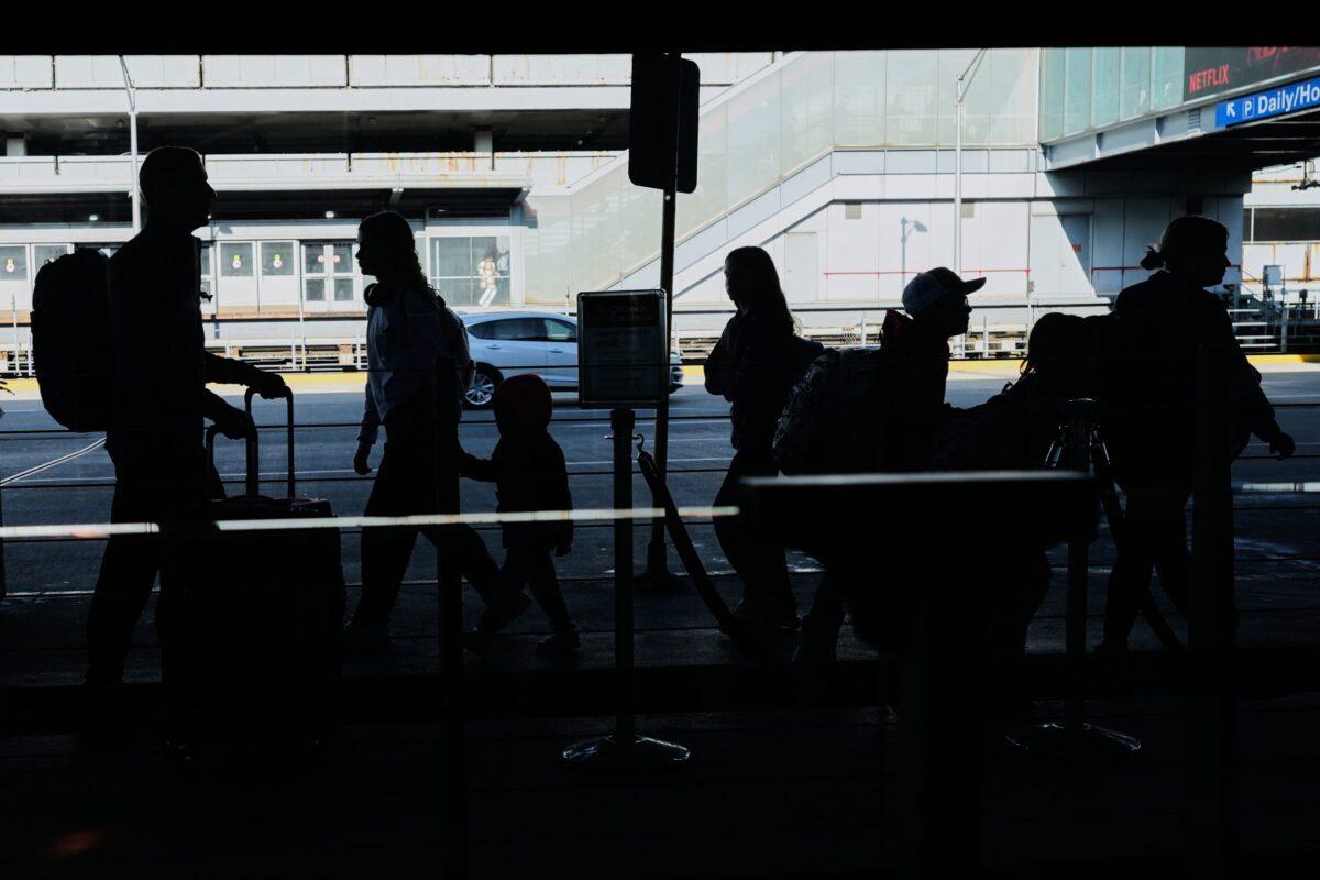 Πολωνία: Άνοιξαν και πάλι δύο αεροδρόμια που είχαν κλείσει λόγω των ρωσικών πληγμάτων