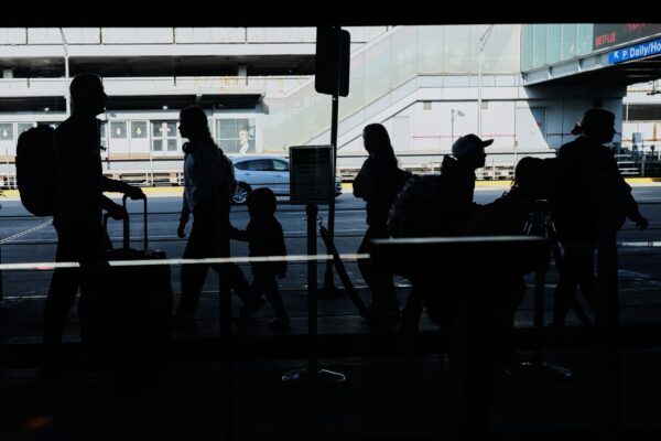 Πολωνία: Άνοιξαν και πάλι δύο αεροδρόμια που είχαν κλείσει λόγω των ρωσικών πληγμάτων