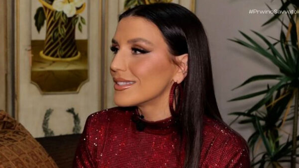 Ιουλία Καλλιμάνη: «Είμαι αληθινή, δεν κρύβομαι πίσω από το δάχτυλό μου»