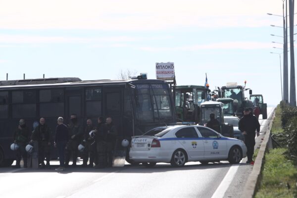 ΣΥΡΙΖΑ-ΠΣ: Aπίστευτη ταλαιπωρία στην εθνική οδό με κυβερνητική ευθύνη