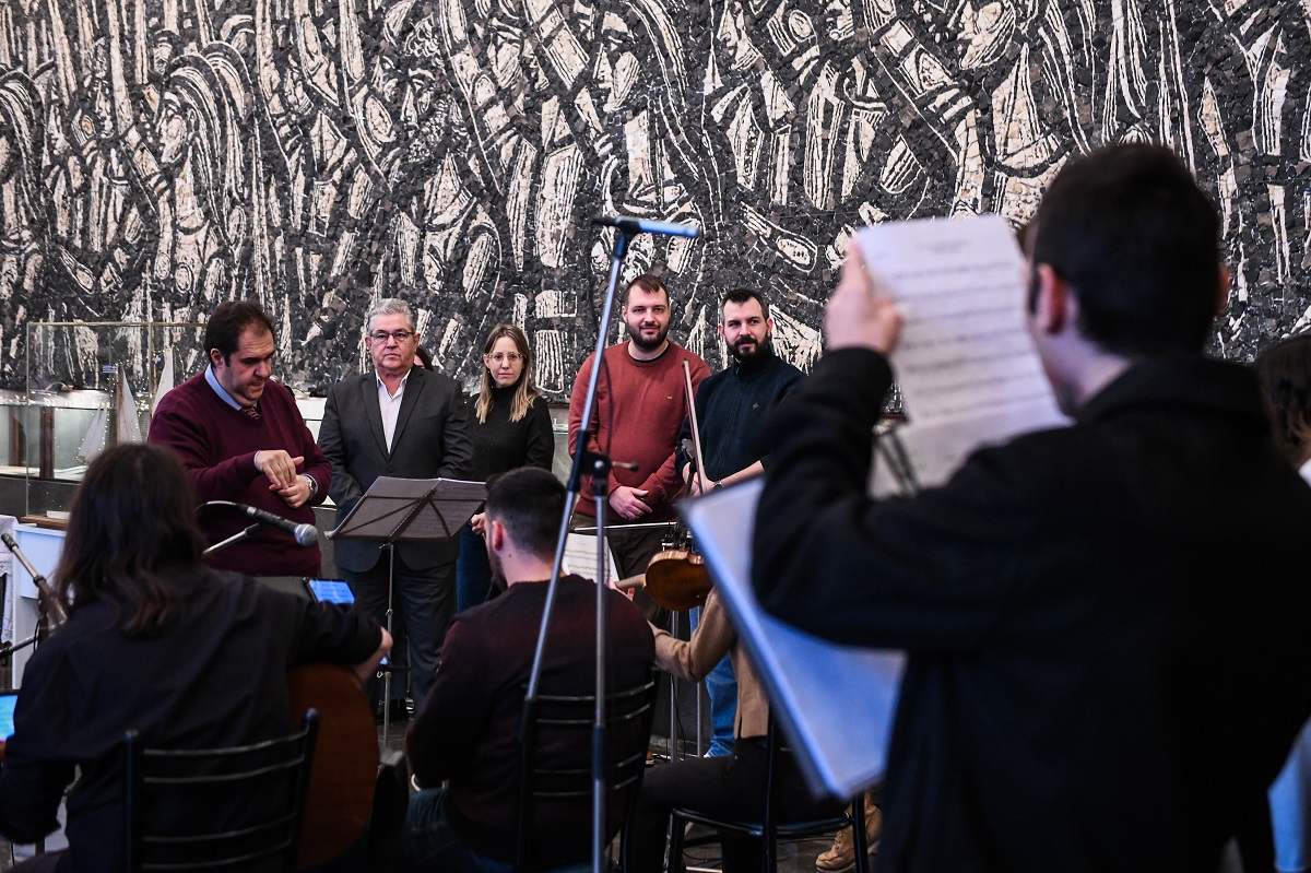 Δ.Κουτσούμπας: Καλή αγωνιστική χρονιά – Οι λαοί έχουν τη δύναμη να φέρουν τα πάνω κάτω