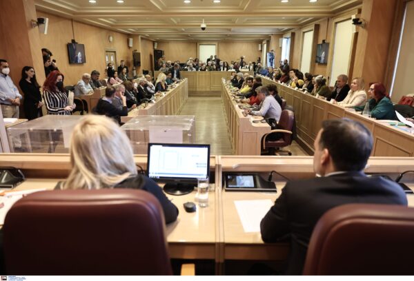 Νέοι αντιδήμαρχοι και εντεταλμένοι δημοτικοί σύμβουλοι στον Δήμο Αθηναίων – Όλα τα ονόματα